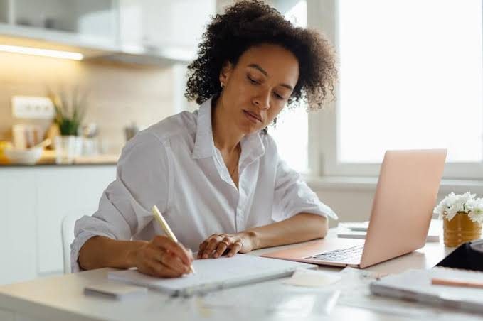 What Goes Into Estimating a Digital Creator’s Net Worth